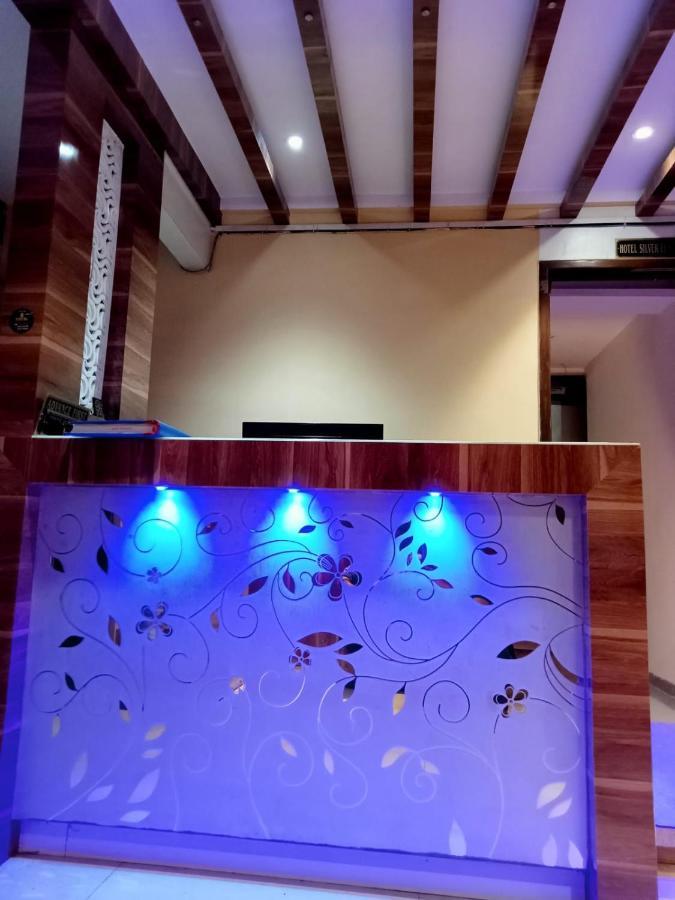 Hotel New Silver Elite Мумбай Екстериор снимка