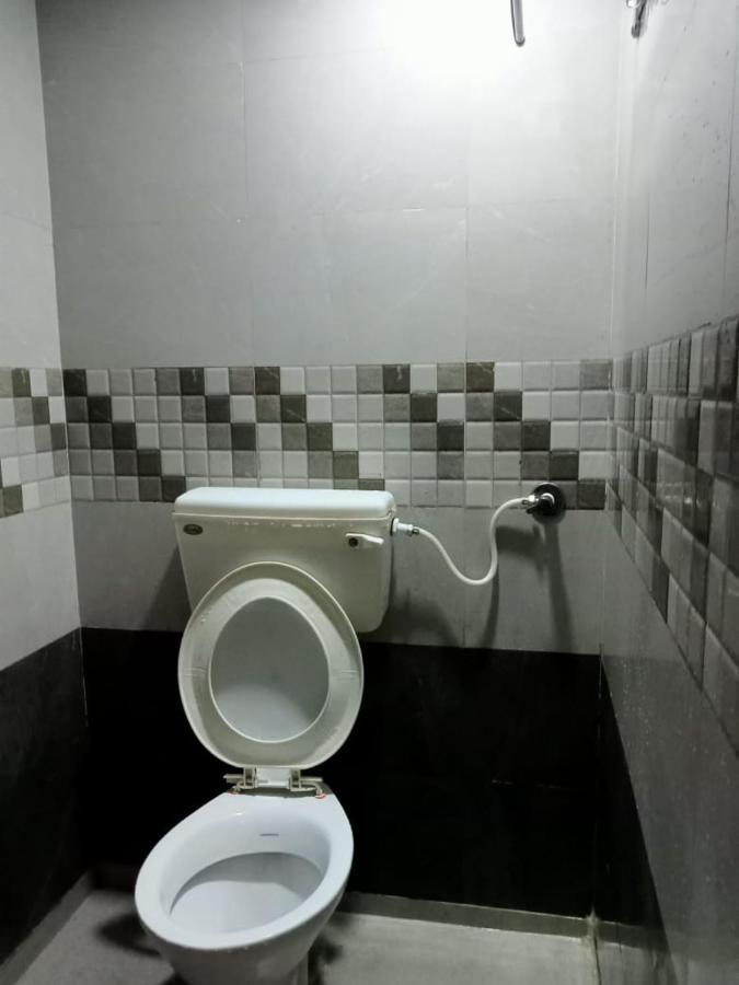 Hotel New Silver Elite Мумбай Екстериор снимка