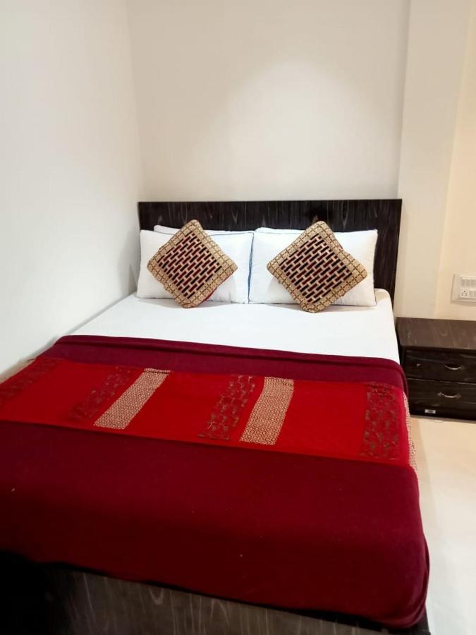 Hotel New Silver Elite Мумбай Екстериор снимка